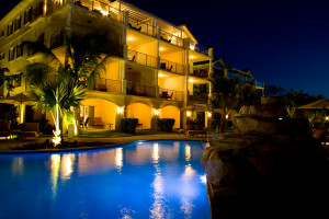 night shot with pool villa del mar